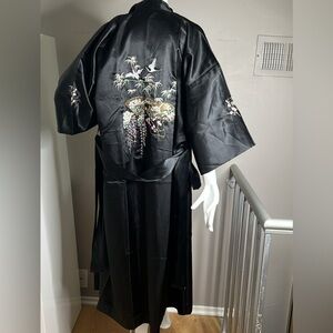 Golden Dragon Unisex XL Black Poly Embroidered Kimono Robe Front Tie - New